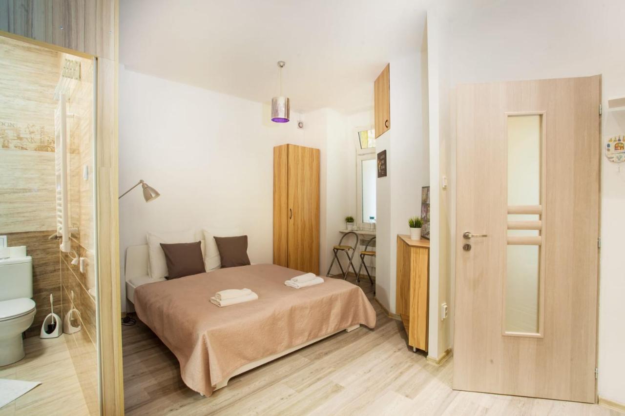 בודפשט Cozy Studio In The Center For 2 People מראה חיצוני תמונה
